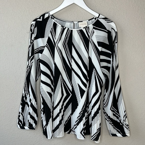 Chico's Fabulous Stripe Pleated Cold-Shoulder Top Size 3 - Picture 2 of 14